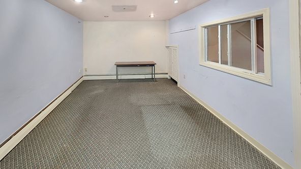 13 Westminster St, Lewiston, ME 04240